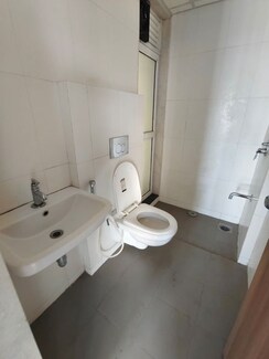 1.5 BHK Apartment For Rent in Godrej Emerald
