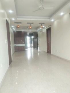4 BHK + Pooja Room,Servant Room,Study Room Builder Floor For Rent in DLF Green Avenue