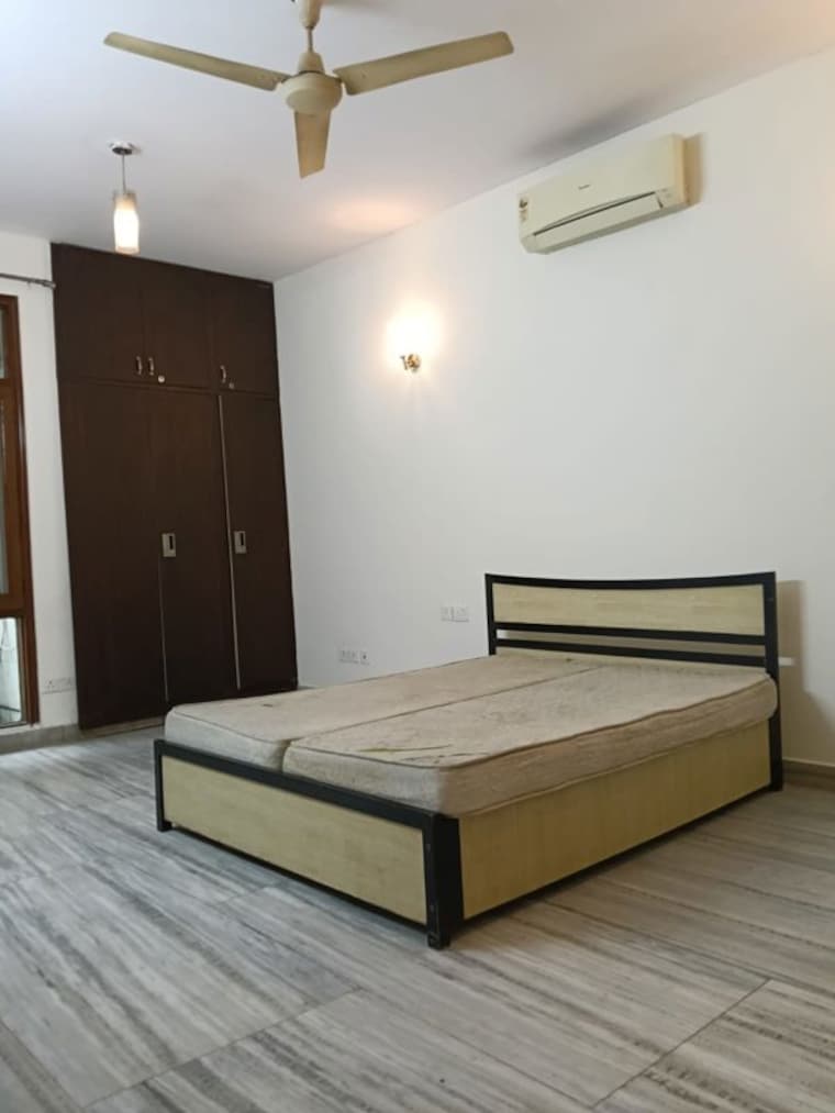 Bedroom, pamposh enclave 3 Bedroom 1800 Sq.Ft. Builder Floor In Pamposh Enclave Delhi 10166074