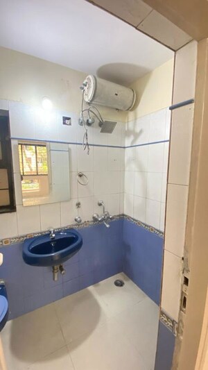 Team Area in 1 BHK Apartment at Vasant Oscar, Mulund West – for Rent