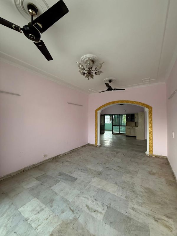 3 BHK Builder Floor For Sale in Kalkaji