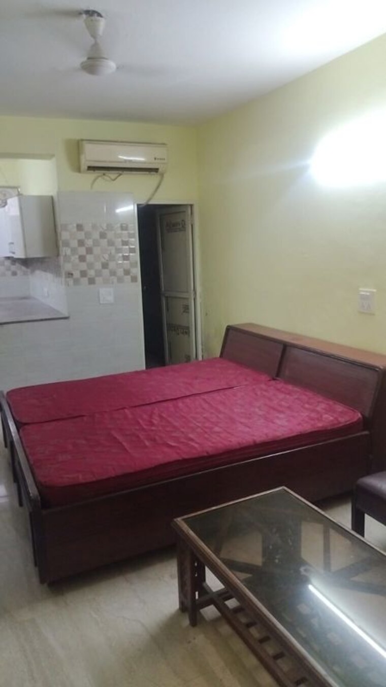 Bedroom, penta-homes 1 RK 500 Sq.Ft. Apartment In Vip Road Zirakpur 10166090