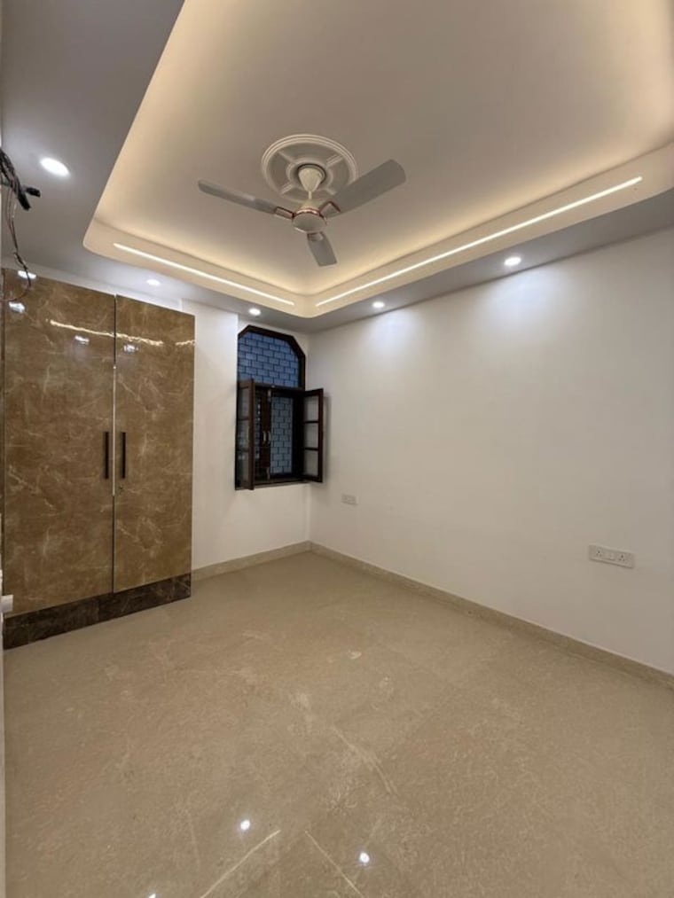 Room, nehru enclave 3 Bedroom 1800 Sq.Ft. Builder Floor In Nehru Enclave Delhi 10166091