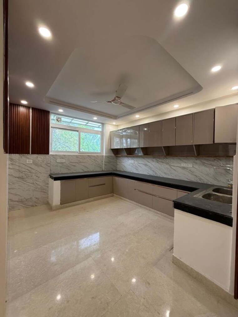 Kitchen, nehru enclave 3 Bedroom 1800 Sq.Ft. Builder Floor In Nehru Enclave Delhi 10166091