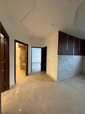 Room in 3 BHK Builder Floor at Nehru Enclave – for Sale