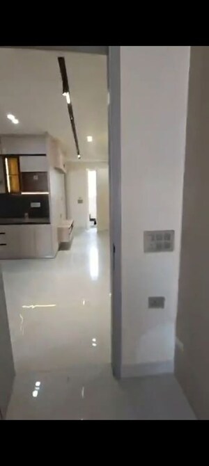 Furnished Amenities in 3 BHK Builder Floor at Indrapuram – for Sale