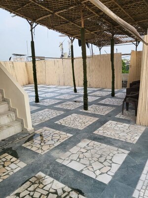 Terrace in 3 BHK Builder Floor at Safdarjung Enclave – for Rent