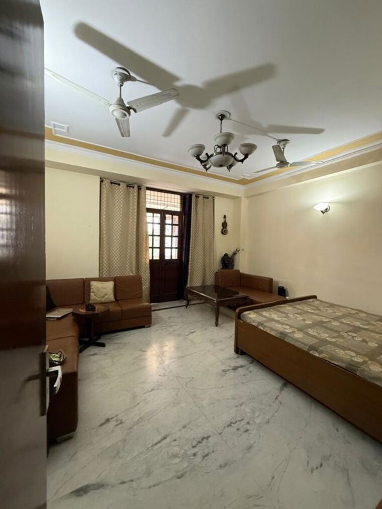 Bedroom, kalkaji 3 Bedroom 2000 Sq.Ft. Builder Floor In Kalkaji Delhi 10166129