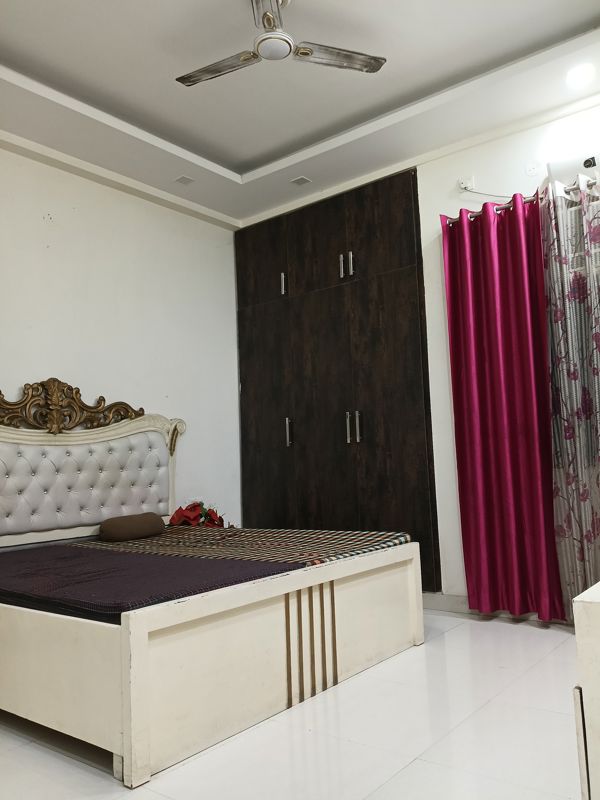 2 BHK + Servant Room Builder Floor For Sale in Majra