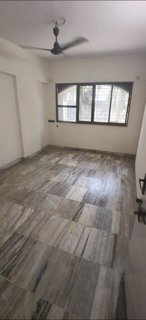 Room in 1 BHK Apartment at Evershine CHS Malad, Malad West – for Rent