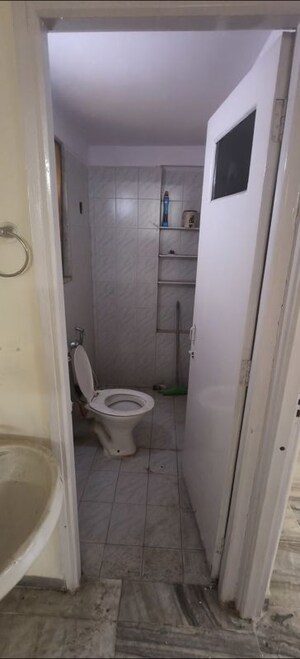 Bathroom in 1 BHK Apartment at Evershine CHS Malad, Malad West – for Rent