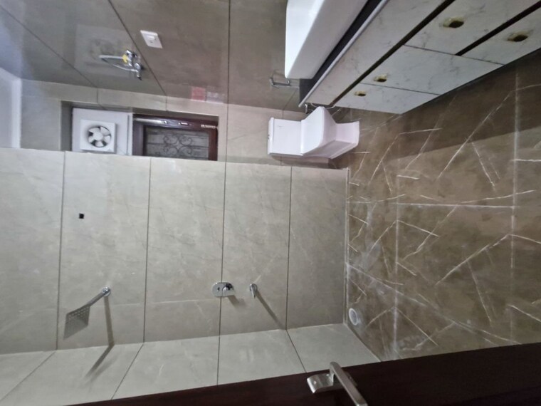 Bathroom, rwa-apartments-sector-41 4 Bedroom 180 Sq.Mt. Independent House In Sector 41 Noida 10166004
