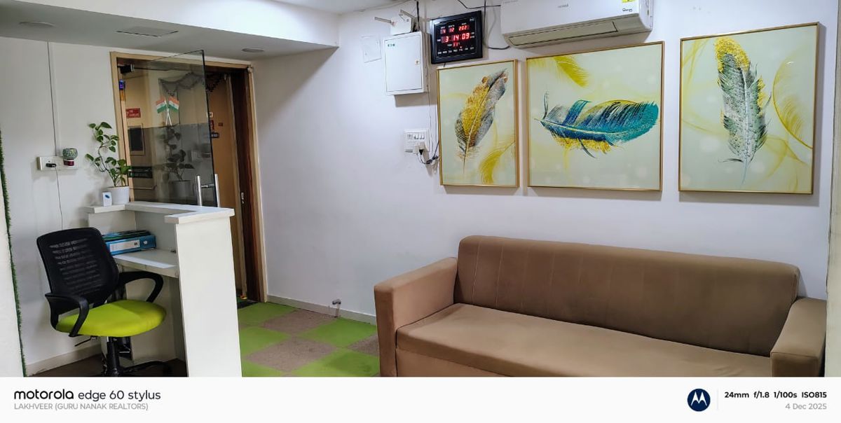 Office Space For Rent in Pyramid Axis