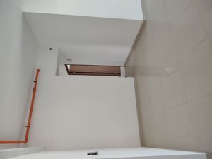 Room in 2 BHK Apartment at Kalpataru Immensa E, Kolshet Road – for Rent