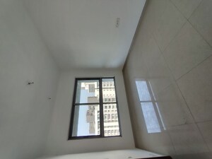 2 BHK Apartment For Rent in Kalpataru Immensa E, Kolshet Road