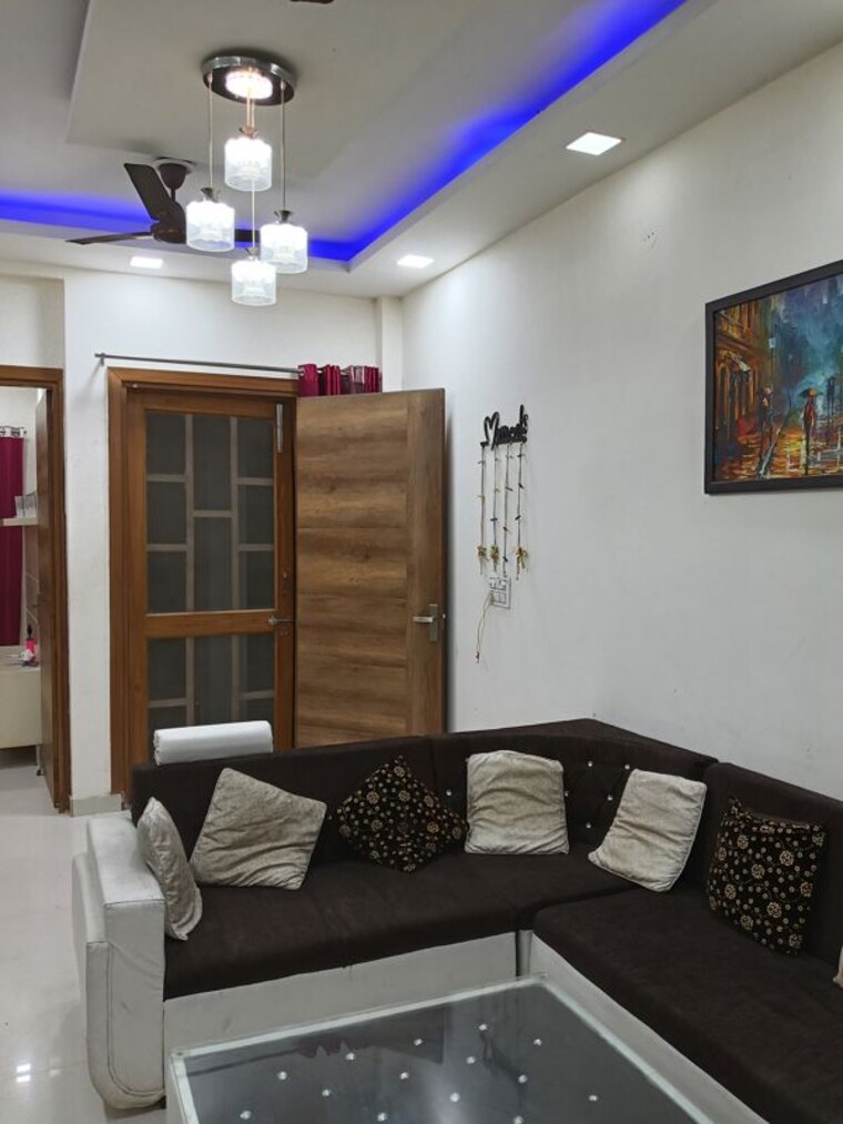 Living Room, majra 2 Bedroom 100 Sq.Yd. Builder Floor In Majra Dehradun 10166205