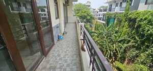 Balcony in 1 BHK Builder Floor at Kohli One Malibu Town, Sector 47 – for Rent