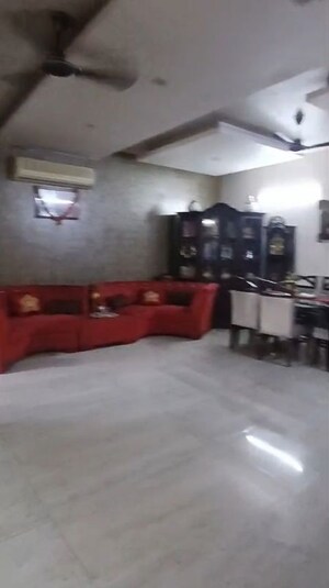 Living Room in 3 BHK Builder Floor at Sector 28 – for Sale