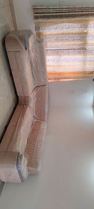 Living Room in 3.5 BHK Apartment at Vardhman Imperial Height, Gandhi Path – for Rent