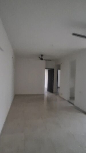 Room in 3 BHK Apartment at BPTP Discovery Park, Sector 80 – for Sale