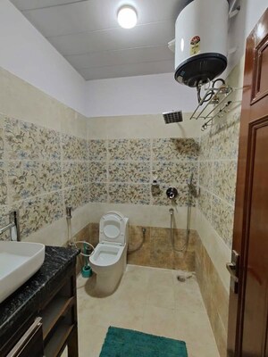 3 BHK Builder Floor For Rent in Jakhan