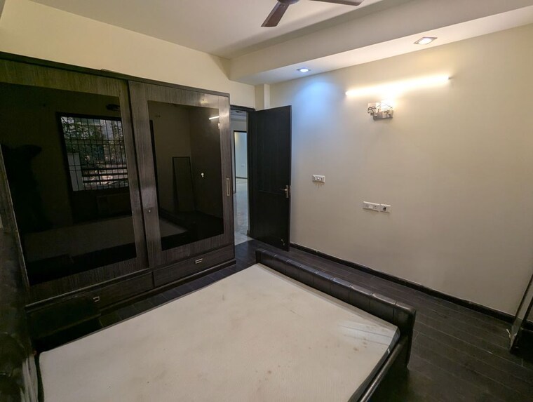 Room, south city 2 3 Bedroom 1950 Sq.Ft. Builder Floor In South City 2 Gurgaon 10166268