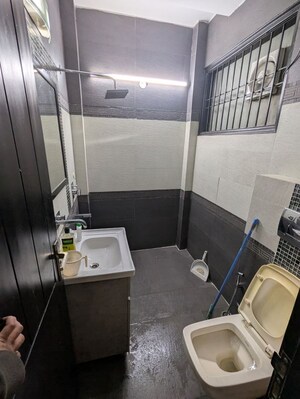 Master Bedroom in 3 BHK Builder Floor at South City 2 – for Rent