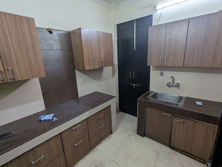 Kitchen, south city 2 3 Bedroom 1980 Sq.Ft. Builder Floor In South City 2 Gurgaon 10166273