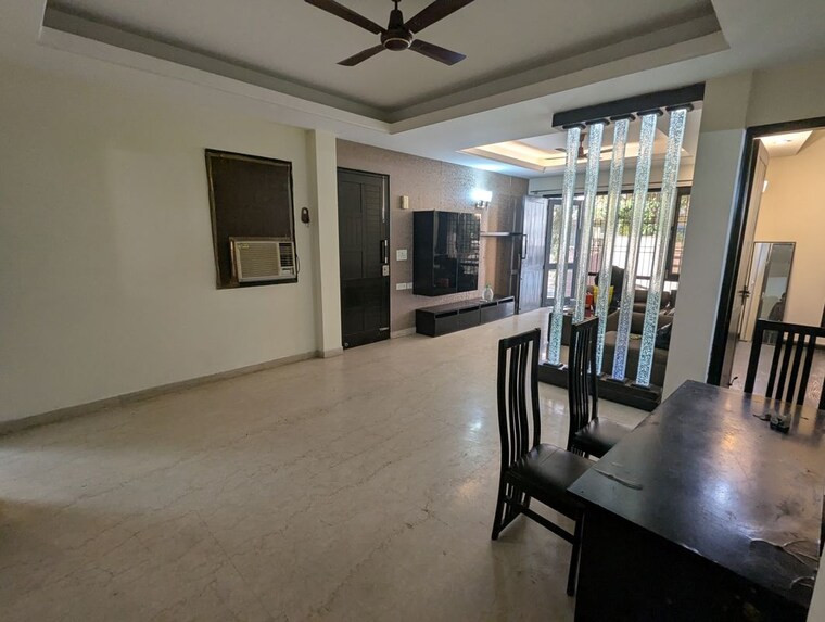 Gym, south city 2 3 Bedroom 2010 Sq.Ft. Builder Floor In South City 2 Gurgaon 10166270