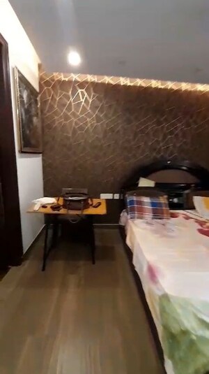 Furnished Amenities in 4 BHK Builder Floor at Sector 85 – for Sale