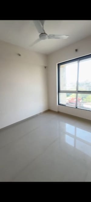 Room in 1 BHK Apartment at Sanghvi Ecocity Woods, Mahajanwadi – for Rent
