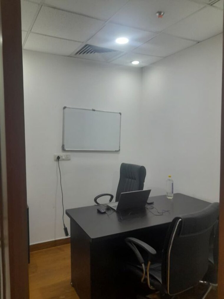 Team Area, spaze-itech-park Commercial Office Space 1030 Sq.Ft. In Sector 49 Gurgaon 10166292