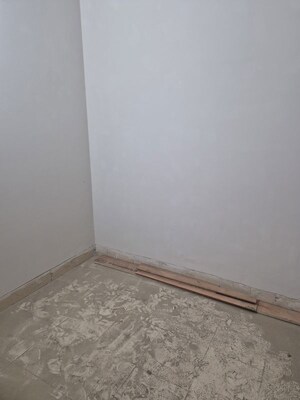 Room in 3 BHK Builder Floor at Kohli One Malibu Town, Sector 47 – for Rent