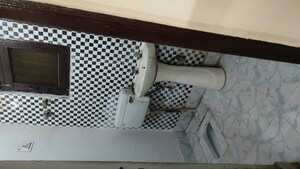 2 BHK Builder Floor For Rent in Vidhayak Colony, Nyay Khand I