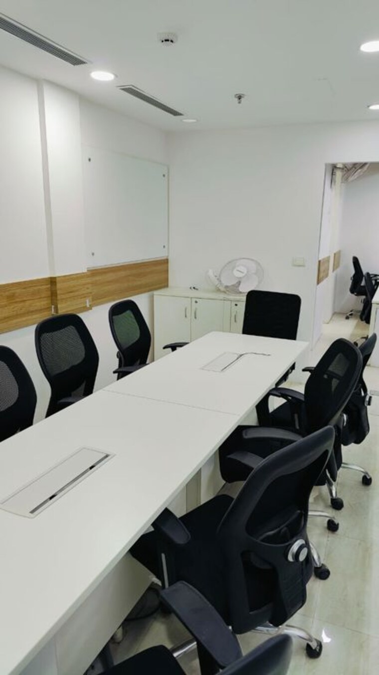 Team Area, vipul-business-park Commercial Office Space 1050 Sq.Ft. In Sector 48 Gurgaon 10166309