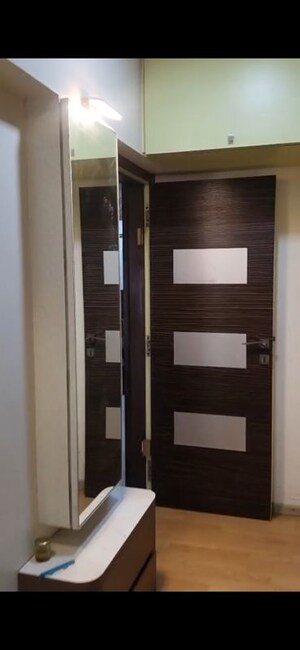 Room in 3 BHK Apartment at Anmol Towers, Goregaon West – for Sale