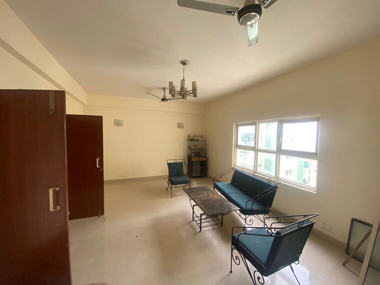Master Bedroom, omaxe-putting-greens 5 Bedroom 4500 Sq.Ft. Penthouse In Omega Ii Greater Noida Greater Noida 10166327