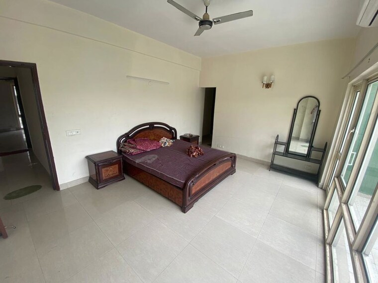 Living Room, omaxe-putting-greens 5 Bedroom 4500 Sq.Ft. Penthouse In Omega Ii Greater Noida Greater Noida 10166327