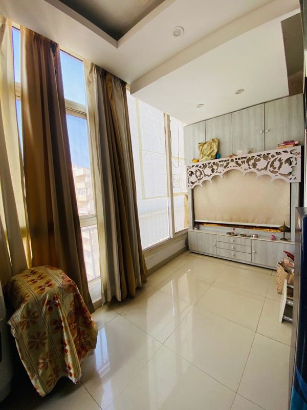 3 BHK 1540 Sq.Ft. Apartment in Amrapali Castle