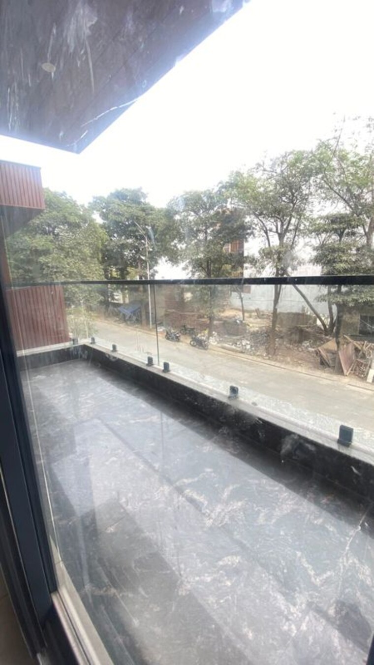 Balcony, omaxe-nri-city-center 3 Bedroom 300 Sq.Yd. Independent House In Omega Ii Greater Noida Greater Noida 10166360