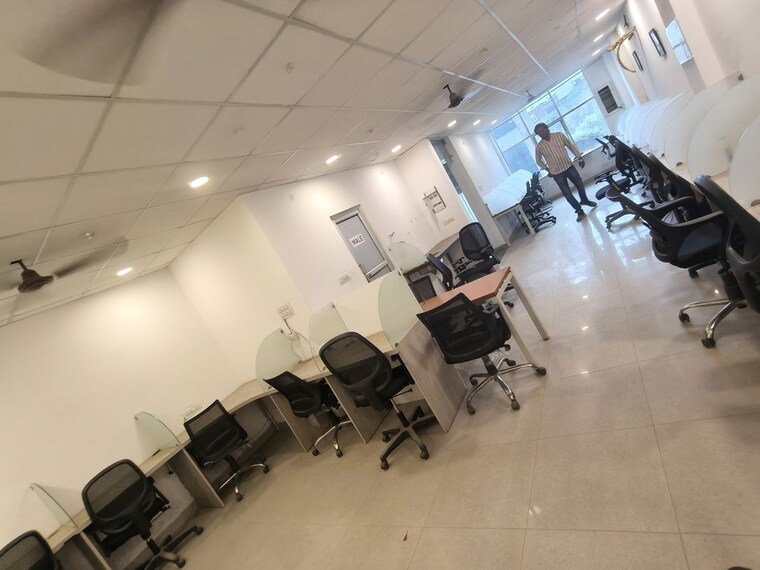 Team Area, vibhuti khand Commercial Office Space 950 Sq.Ft. In Vibhuti Khand Lucknow 10166364