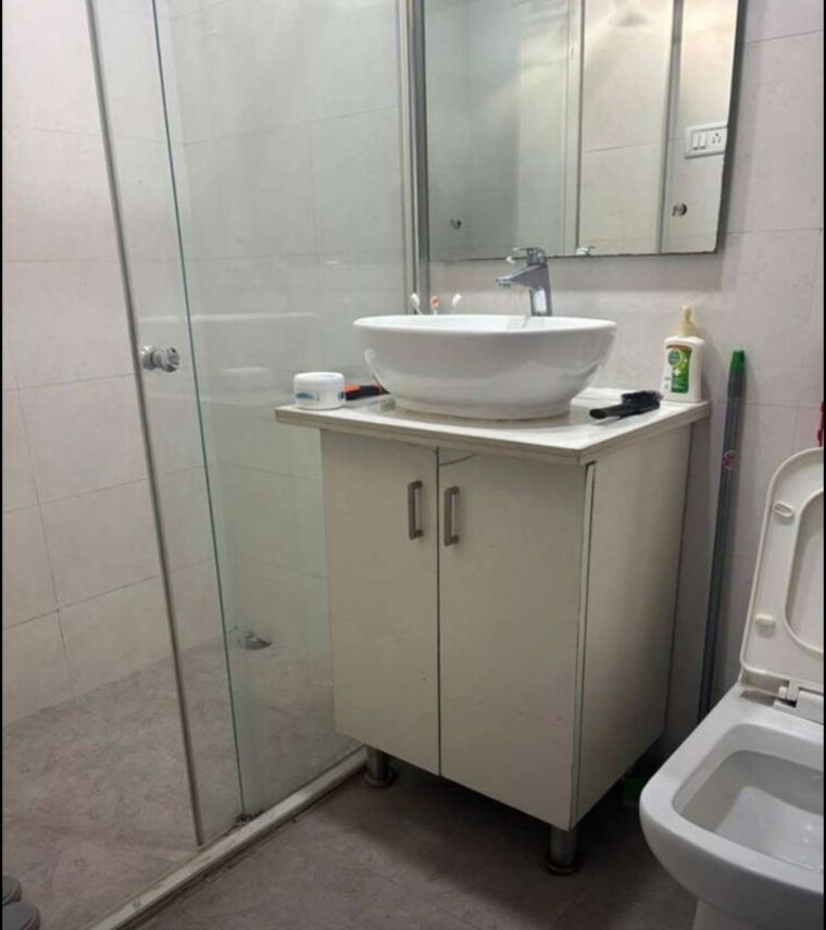 Bathroom, shri-ram-apartments-butler-colony 3 Bedroom 1800 Sq.Ft. Apartment In Butler Colony Lucknow 10166381