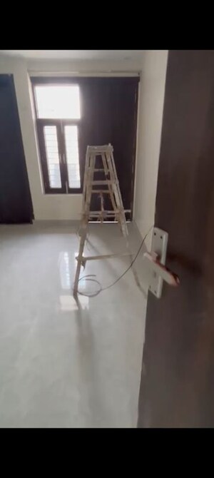 Staircase in 3 BHK Builder Floor at Sector 46 – for Rent