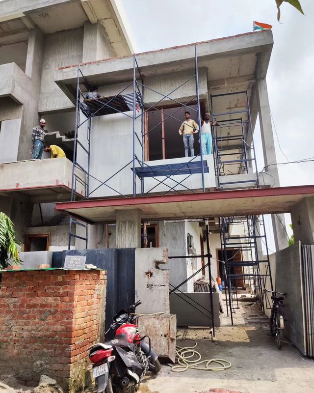 5 BHK + Pooja Room,Servant Room Villa For Sale in Civil Lines