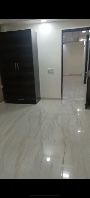 Room in 3 BHK Builder Floor at Rajendra Nagar – for Sale