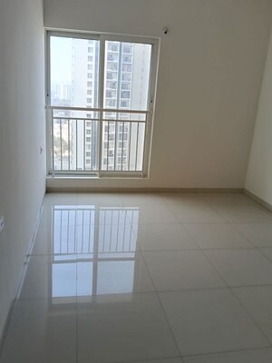 Room in 2 BHK Apartment at Godrej Nurture Pune, Mamurdi – for Rent