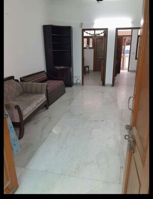 Room in 2 BHK Builder Floor at Sector 46 – for Rent