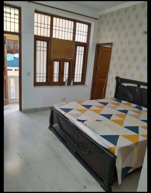 Bedroom in 2 BHK Builder Floor at Sector 46 – for Rent