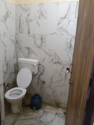 1 RK Builder Floor For Rent in Outram Lines