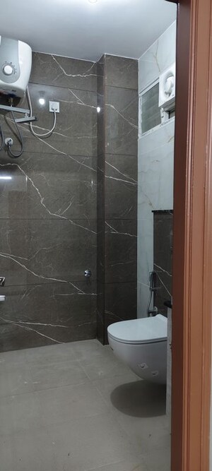 Bathroom in 1 BHK Apartment at Indiranagar – for Rent